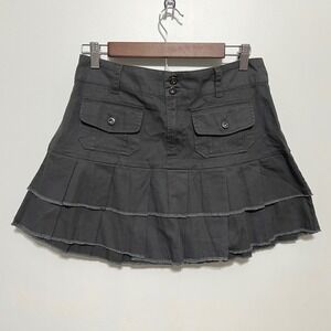 Social Collision Tiered Pleated Mini Skirt Size M Cargo Pockets Raw Hem Y2K Goth